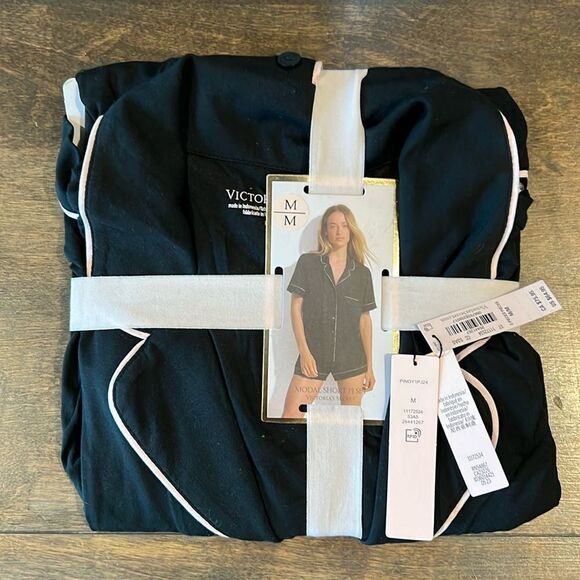 Victoria's Secret Black and White Trim Pajama Set - Picture 4 of 8